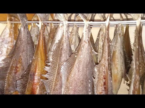 Видео: ВЯЛЕНЫЙ КАМБАЛА - ЁРШ. Просто и вкусно. "Flounder - dried ruff. Simple and delicious".