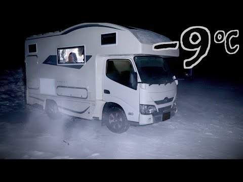 Видео: [Субтитры] Автомобильный кемпинг со снежными обезьянами, купание в горячем источнике