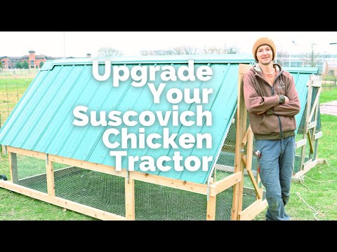 Видео: Как установить металлическую крышу на куриный трактор Suscovich | План куриного трактора для 25 кур