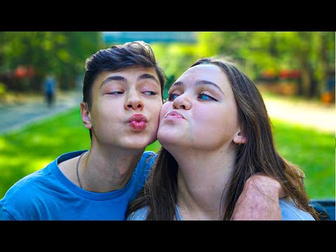 Видео: КСЮША + ЭЛЬГРАФ = ЛЮБОВЬ?? Сиреноголовый в Питере!! (Крутые детки) Cool Kids SCP серии