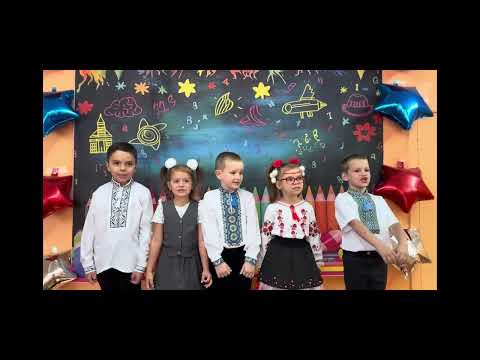 Видео: Перший дзвоник-2025. Шкільна піраміда життя.