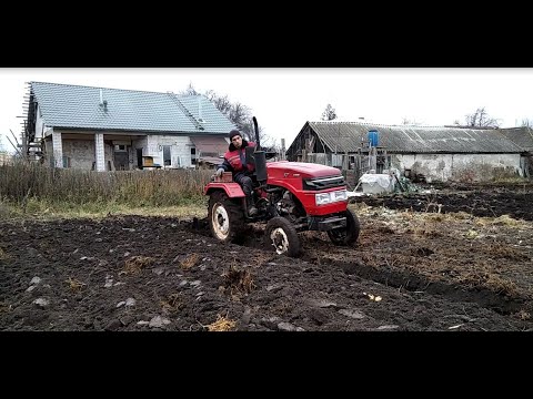 Видео: Синтай 220 испытание догружателя ведущих колес , вспашка целины