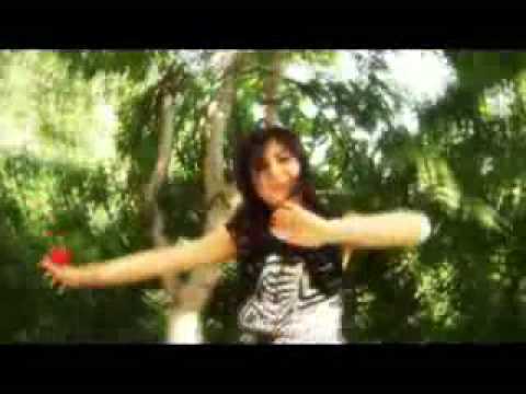 Видео: Зайнаб Куниева - Красивый парень