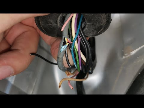 Видео: Ремонт не работающего дворника, камеры заднего вида и не открывающейся двери на ладе иксрей (XRAY)