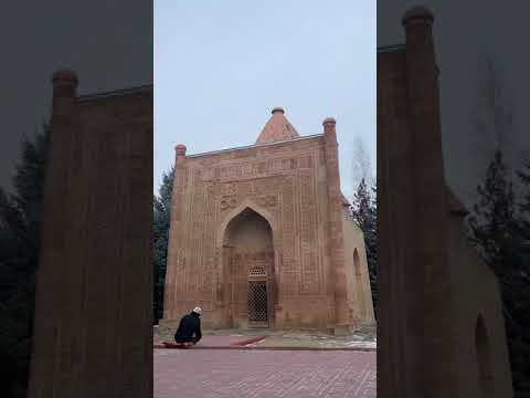 Видео: В Таласе пель Манасчы "Манас"все люди от него шоке 3 часа сказал посмотрите срочно