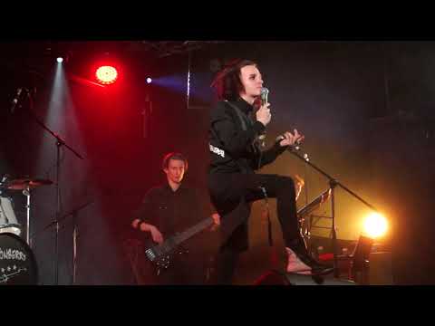 Видео: Дарья Январина и Ярослав Баярунас - Москва, Гластонберри 06.10.2019