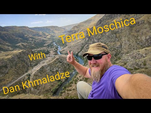 Видео: Самцхе-Джавахети. Хертвиси. Слияние рек Паравани и Куры. Краткий исторический видеоэкскурс.