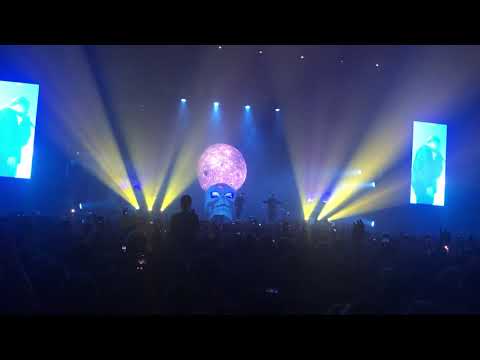 Видео: PHARAOH - ИЩИ МЕНЯ НА ЛУНЕ, УЗЫ МОБА @20.10.2018 Москва