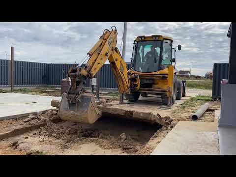 Видео: Фантастическая работа пилота погрузчика JCB.  Такое я видел впервые.