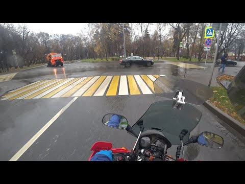 Видео: Bajaj Boxer в городе. Плюсы малокубатурника.