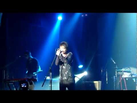 Видео: Земфира – Снег (СПб, 03.12.2011)