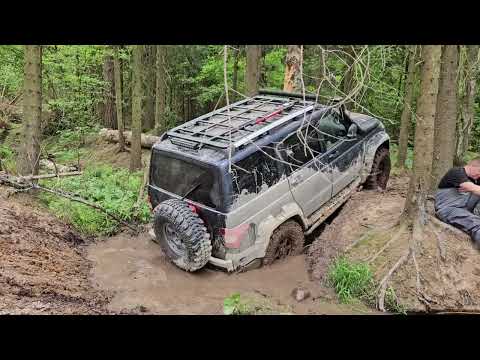 Видео: 9 подготовденных внедорожников прорубаются по торфянным болотам к озеру Долгое 31.05.25