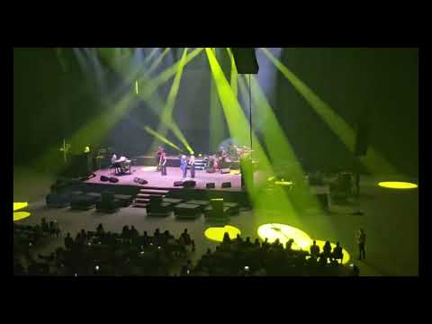 Видео: Ал Бано с концерт в Бургас - 5000 на крака в зала "Арена'