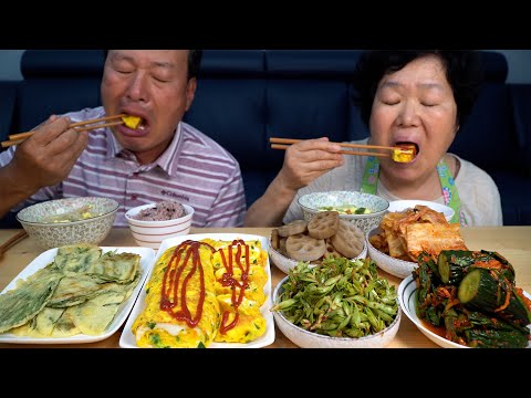 Видео: Суп из сушеного минтая, Тушеный корень лотоса, блюда корейской кухни - шоу еды Мукбанг.