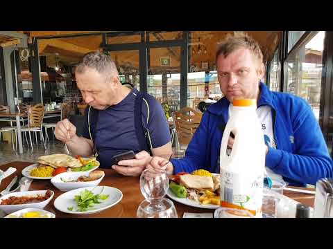 Видео: Придорожный ресторанчик 😜 машиной через горы 🏔 в Турции