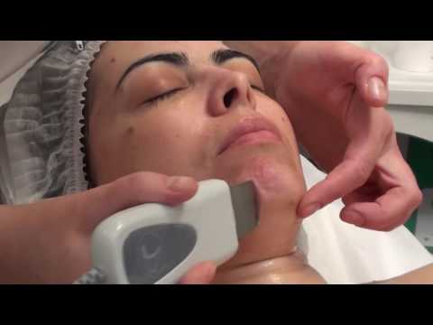 Видео: Чистка лица комбинированная Holy Land