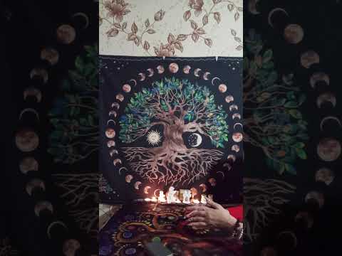 Видео: 🍃🍂🍃Таро для мужчин. Кто спешит к вам и зачем#мыслимужчинытаро #tarot 🍃🍂🍃