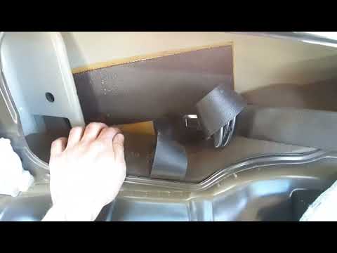 Видео: Зафира А. Часть обшивки салона в багажнике.