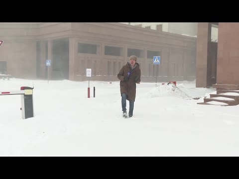 Видео: Столицу Казахстана замело: на Нур-Султан обрушился снегопад