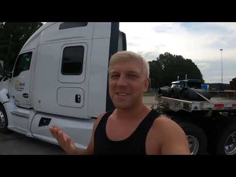 Видео: Дальнобой в США / Жизнь в траке, где моются тракисты?
