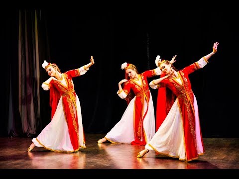 Видео: Персидский танец. Студия восточного танца Юлдуз Старковой "Star Dance" . Persian Dance.