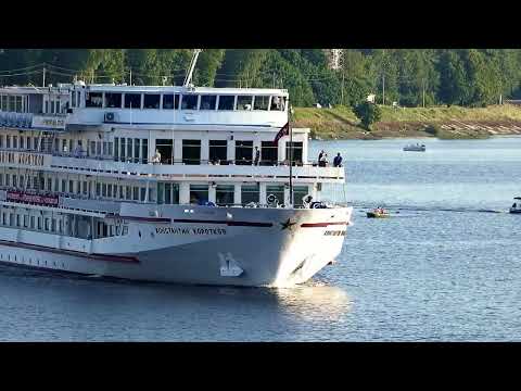 Видео: теплоход Константин Коротков