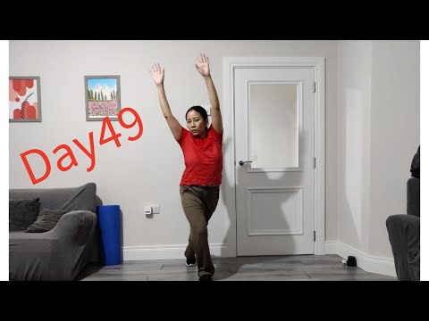 Видео: День 49 | Неаккуратная, но последовательная тренировка после родов | ChallengeWithHambi