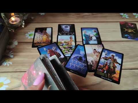 Видео: Скучает ли он по тебе 💗Таро