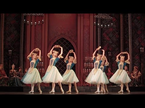 Видео: "Swan lake". Kremlin ballet.  Neapolitan dance. "Лебединое озеро". Кремлевский балет.
