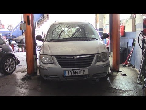 Видео: Chrysler Voyeur 2 8 CRD  2004 Перегревается двигатель при нагрузках