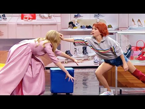 Видео: Борьба за туфли.Шопинг вышел из под контроля | Юмор и Смешные видео приколы 2020
