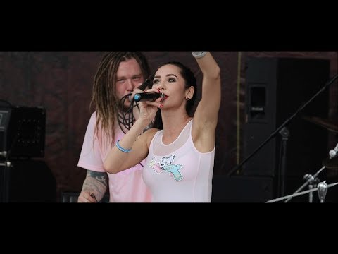 Видео: КРОУ - Немножко влюбленная (Live at Antimateria fest 2019)