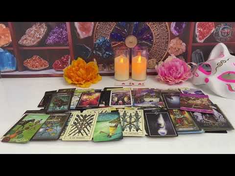 Видео: КОЗЕРОГ — КТО-ТО ДЕЙСТВИТЕЛЬНО ХОЧЕТ ТЕБЯ... КОЗЕРОГ ЛЮБИТ ЧТЕНИЕ ТАРО