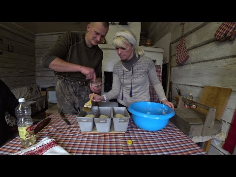 Видео: КУПИЛ ХУТОР в ЛЕСУ на краю БОЛОТА. Часть 76. СВИНЫЕ НОЖКИ в ПИВЕ. ХЛЕБ. Все в ПЕЧКЕ.