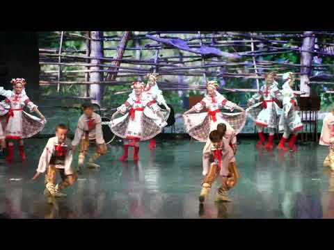 Видео: Ah, Skakuha   Belarus Polka Chabarok - Белорусская полька «Эх, скакуха»