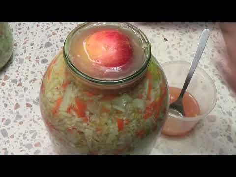 Видео: Квашеная капуста на зиму. 2 простых способа.