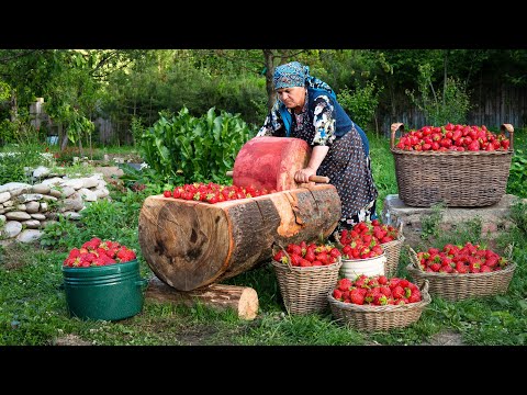 Видео: Рецепт Деревенского Клубничного Торта и Домашней Клубничной Пастилы