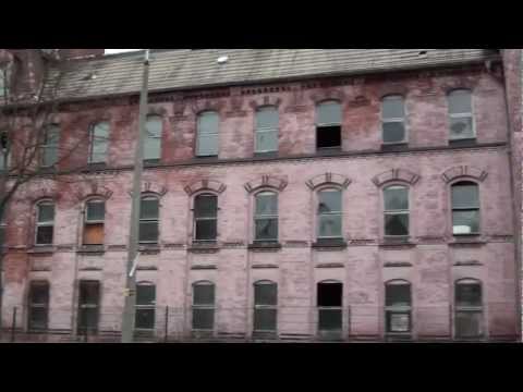 Видео: Снос казарм на Lenin Strasse - Heinrich-Schütz Strasse. Хемниц 12.01.2012