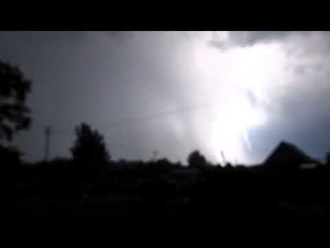 Видео: Активная ночная гроза под Ярославлем 28 июня 2021 г.