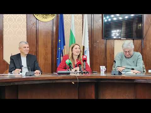 Видео: Коледният дух превзема Русе с много изненади и атракции