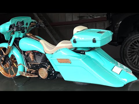 Видео: Я покрасила его в цвет Tiffany Blue по просьбе клиента. / Как нарисовать чешуйчатую живопись.