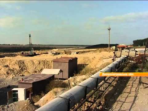 Видео: Вольногорский горно-металлургический комбинат захватили неизвестные в масках