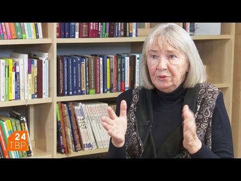 Видео: «По правде говоря» с писателем и журналистом Натальей Сухининой | Сергиев Посад