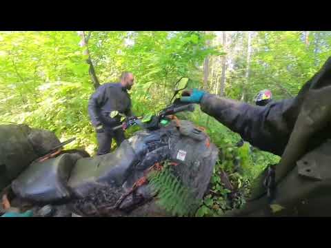 Видео: Экспедиция на квадроциклах по заброшенным лесным просекам и старой узкоколеечной железной дороге