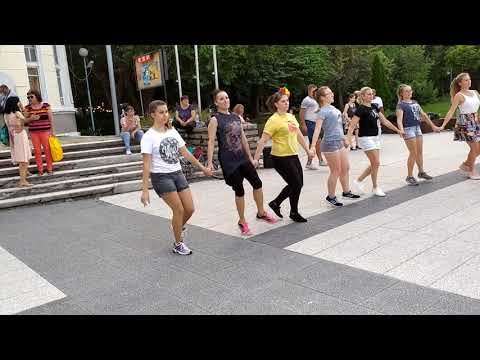 Видео: Хоро Пиринска четворка