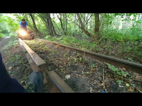 Видео: Узкоколейка-призрак: катаемся на дрезине по заброшенной и малоизвестной ДЖД. Пройти любой ценой!