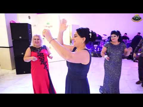 Видео: Сватба на Сиси и Мишо