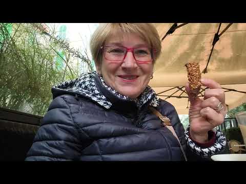 Видео: Просто выходной.Не хватает смелости отказаться.