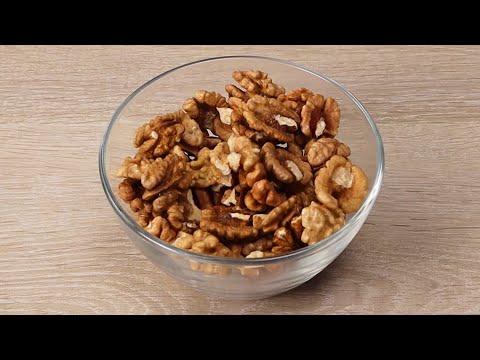 Видео: Смешай орехи с маслом и добавь муку! Бесподобная вкуснятина за минуту!