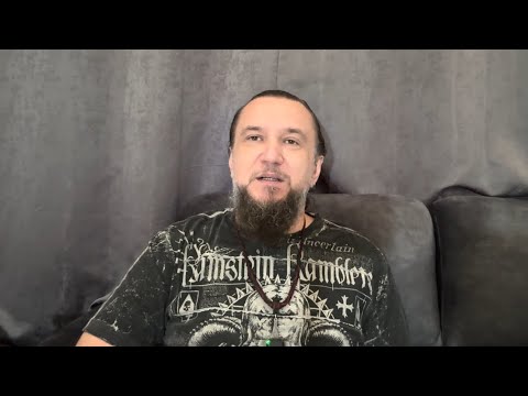 Видео: Интересная история про масаев и гранаты.